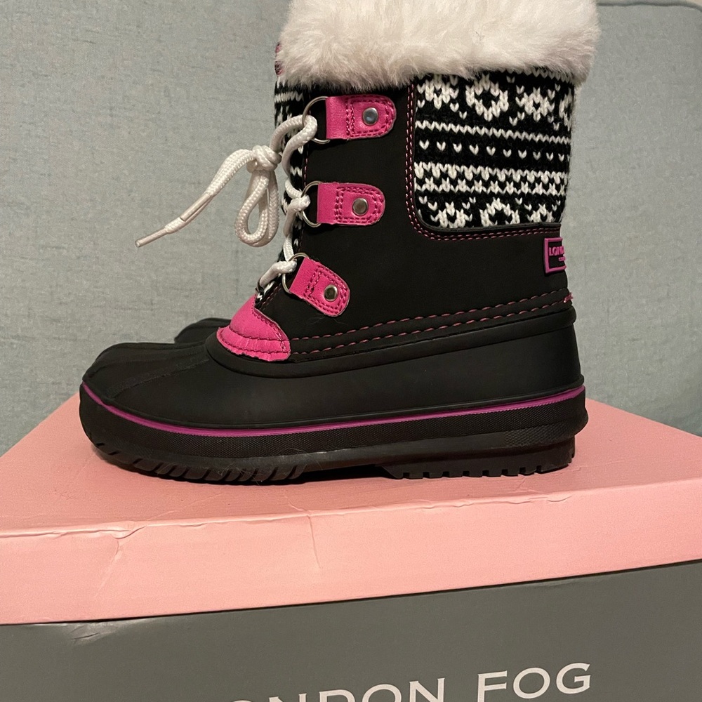 London Fog Pink and Black Winter Boots